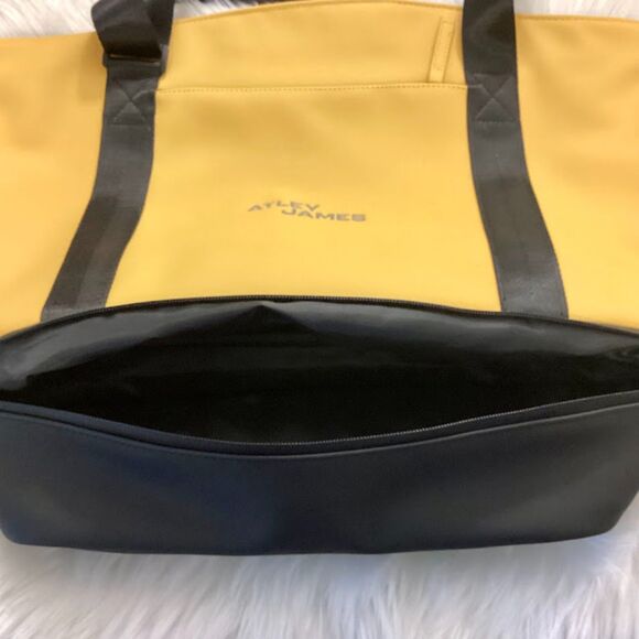 Atley James Bradshaw Travel Tote in Yellow/Black Adjustable Srtap NWT - Picture 6 of 9